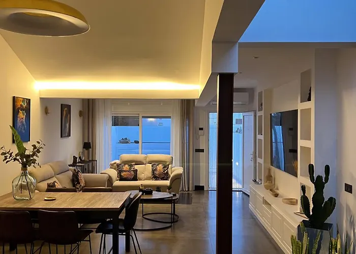 Garden House, Playa Honda Apartament *